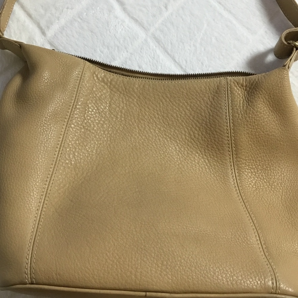 COACH SHOULDER BAG
